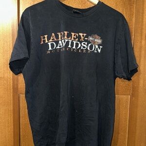 Harley Davidson T-Shirt XL Black Blue Springs MO 2011 Black thrashed